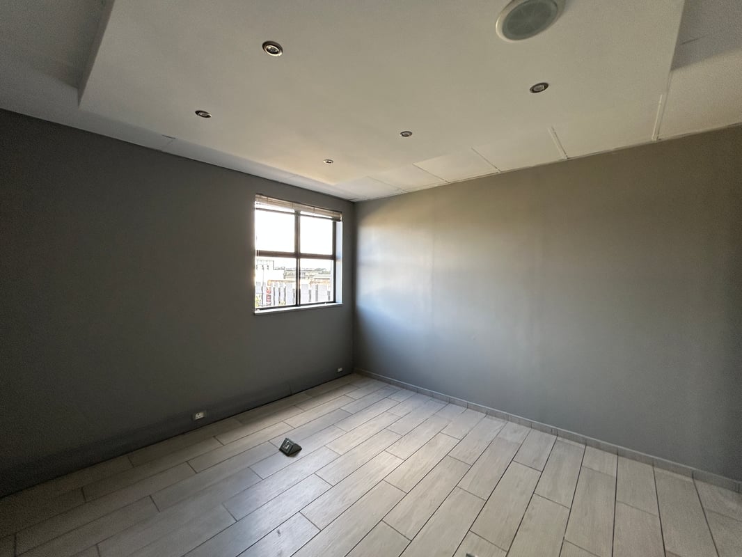 179m² office to let in Umhlanga
