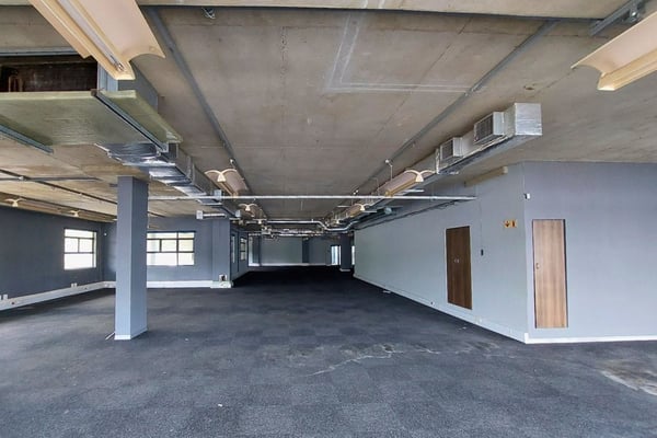 473m² Office For Sale in Riverhorse Valley — image 4