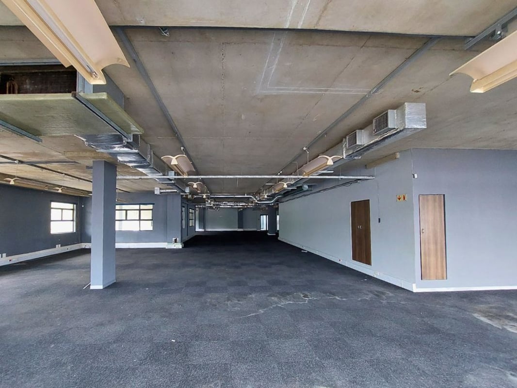 473m² Office For Sale in Riverhorse Valley