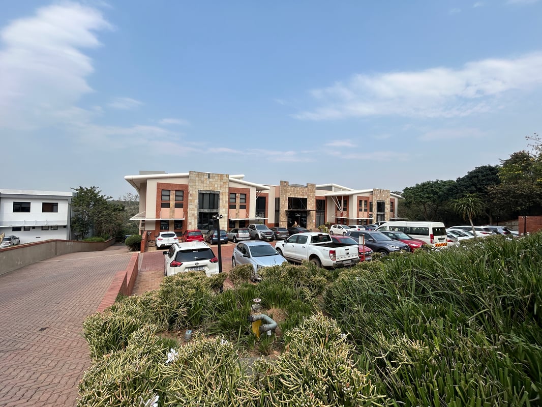 213m² Office to Let at Westway Office Park, Westville