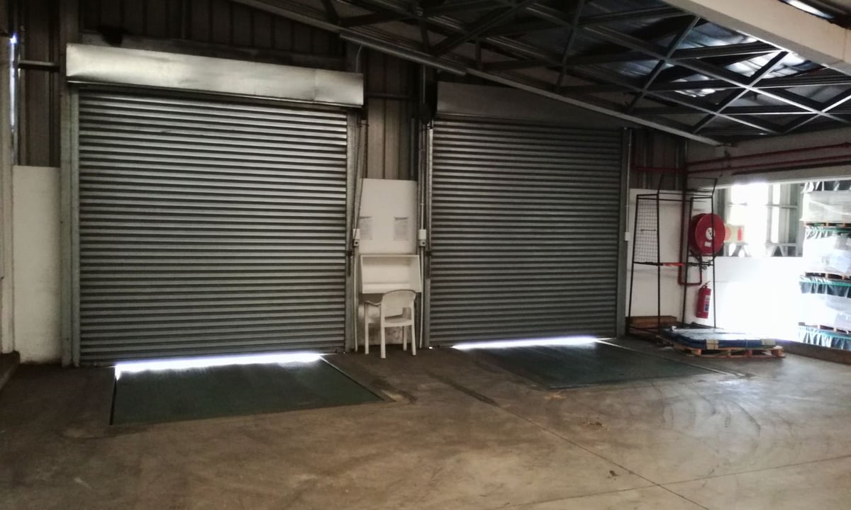2 157m² Warehouse For Sale in New Germany