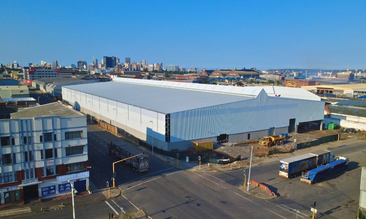 12 932m² Warehouse with 7410m² Yard to Let in Congella, Durban