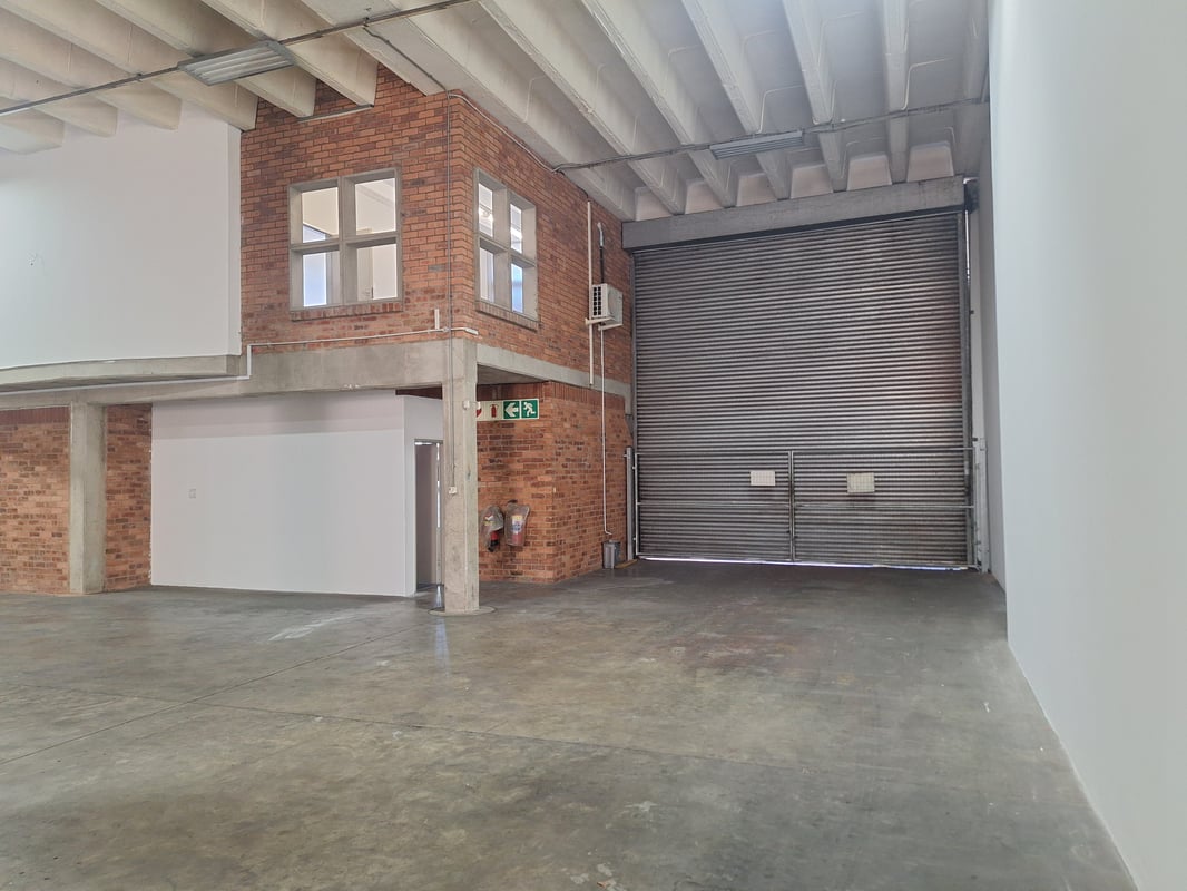 1370m² Warehouse To Let in Westmead