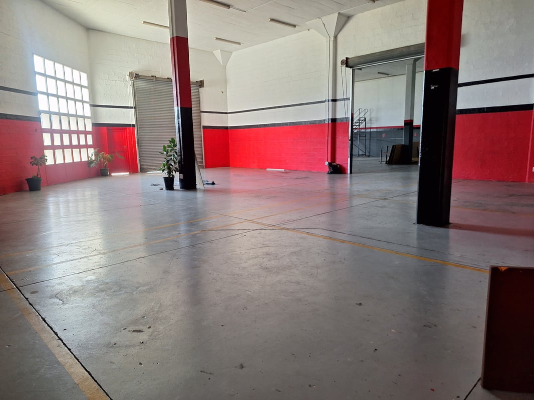 620m² Warehouse To Let in New Germany