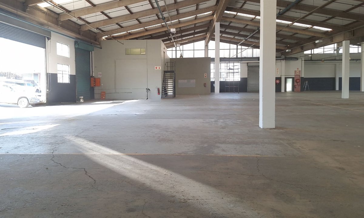 2 675m² Warehouse To Let in Pinetown