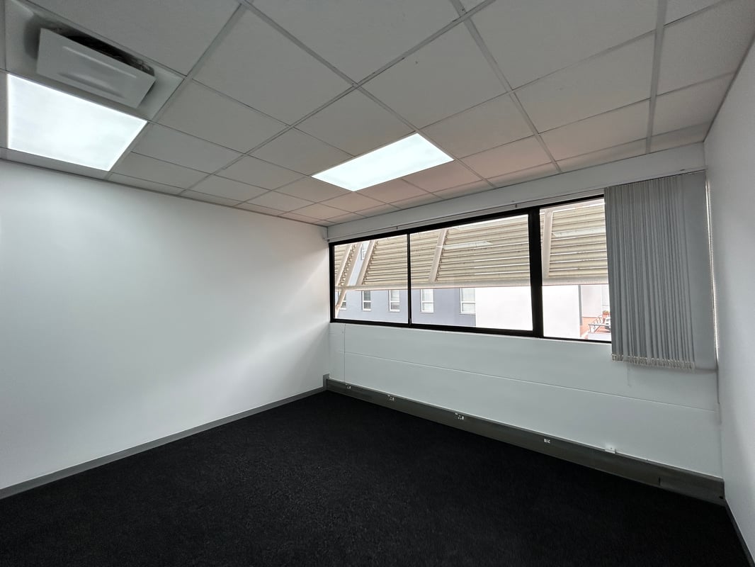 134m² Office Space To Let – Westway Office Park, Westville