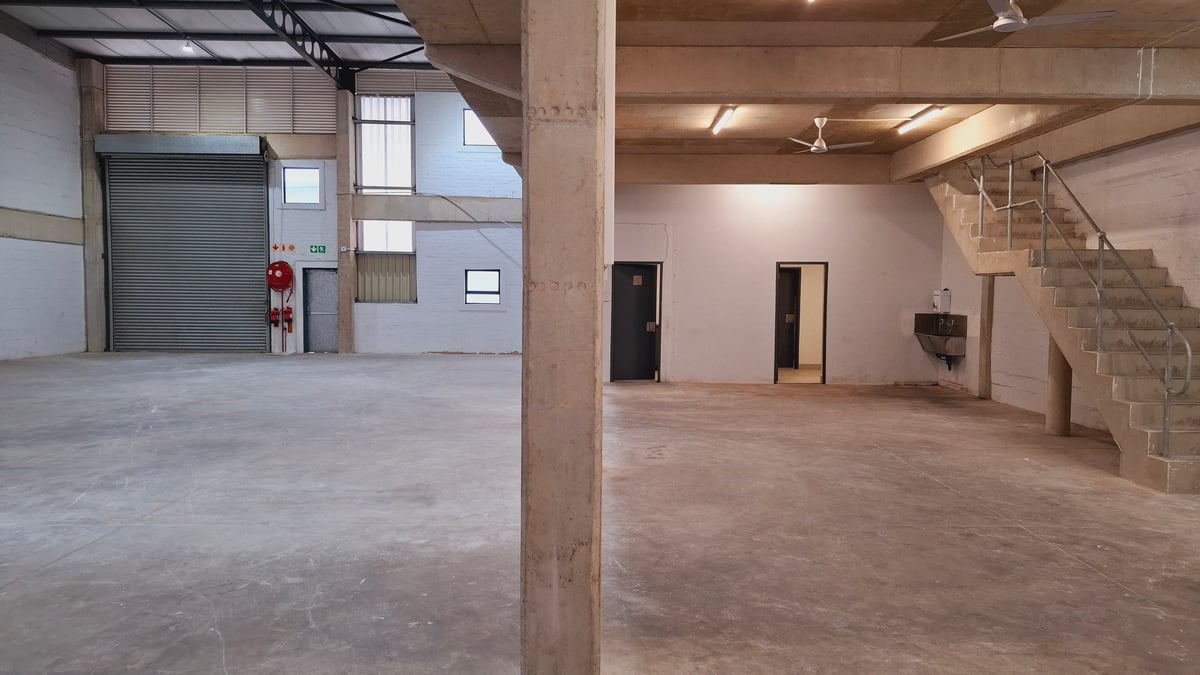 534m² Warehouse for Rent in Cornubia
