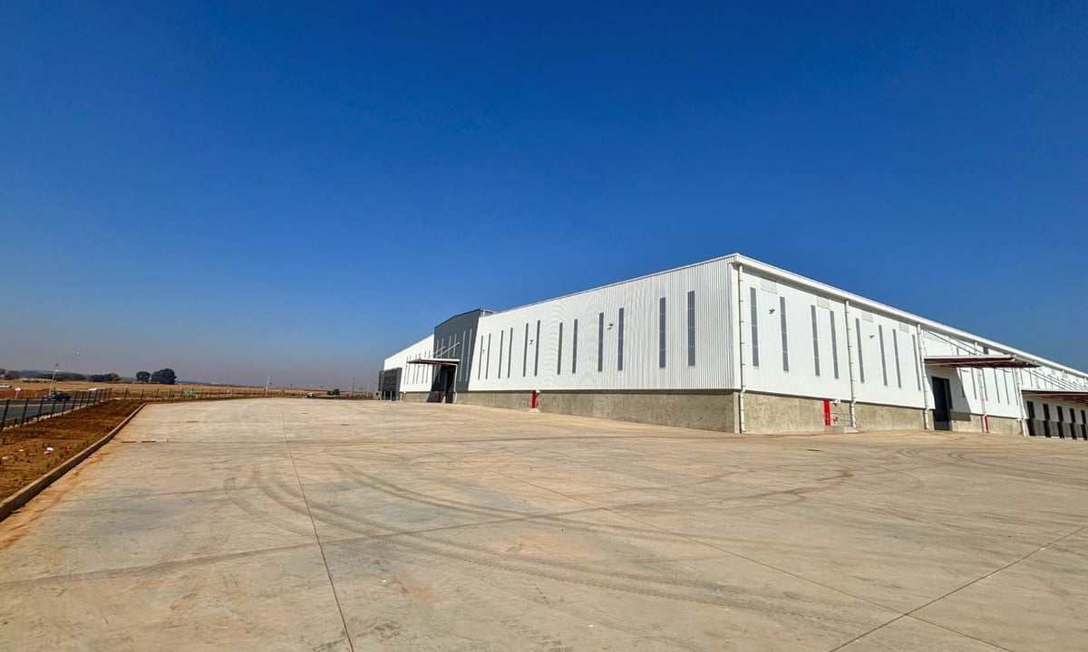 22 455m² Logistics Warehouse To Let, Kempton Park, Gauteng 