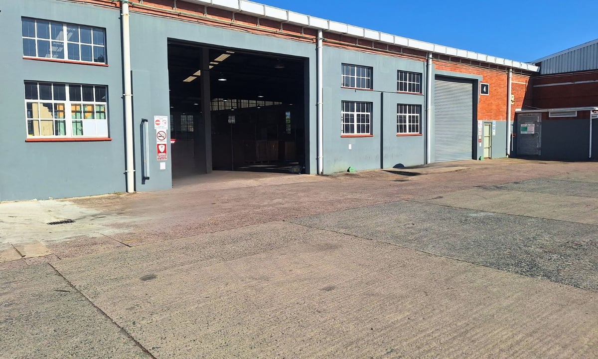 2 675m² Warehouse To Let in Pinetown