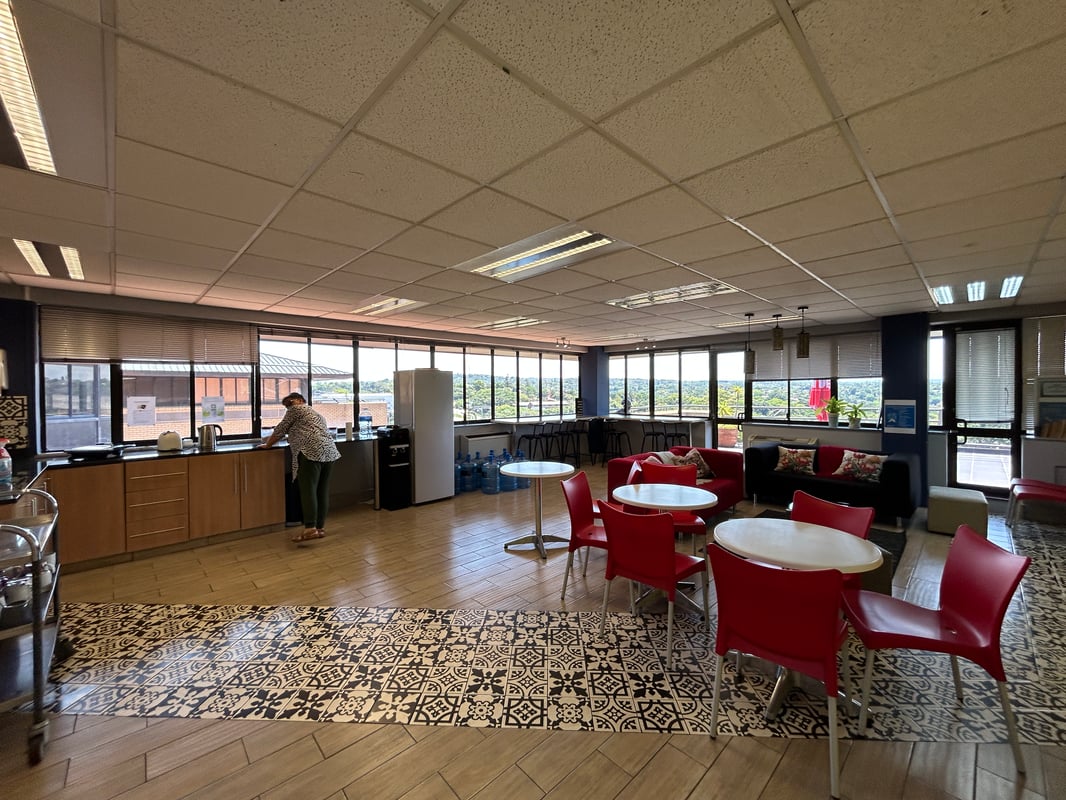 1246m² Office To Let in Westville