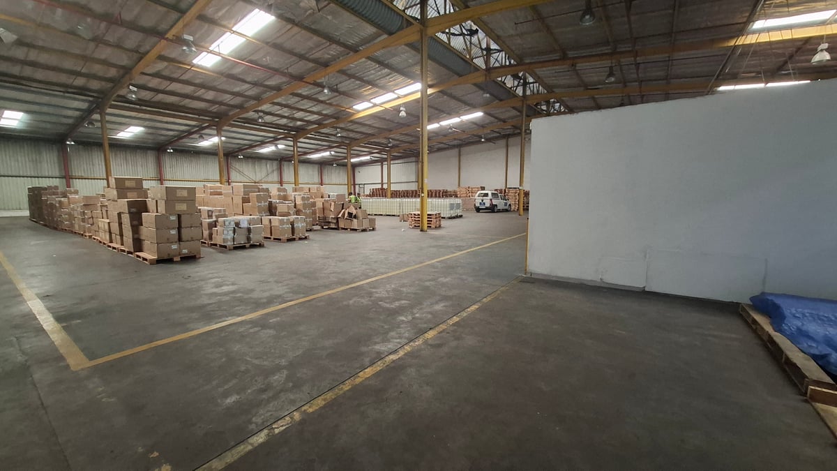 1 943m² Warehouse To Let in Springfield