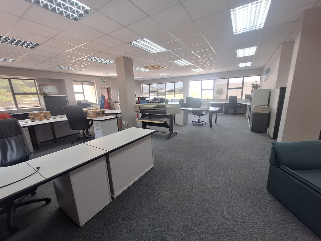417m² Warehouse with Modern Office Component To Let in Maxmead, Pinetown