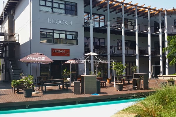 473m² Office For Sale in Riverhorse Valley — image 2