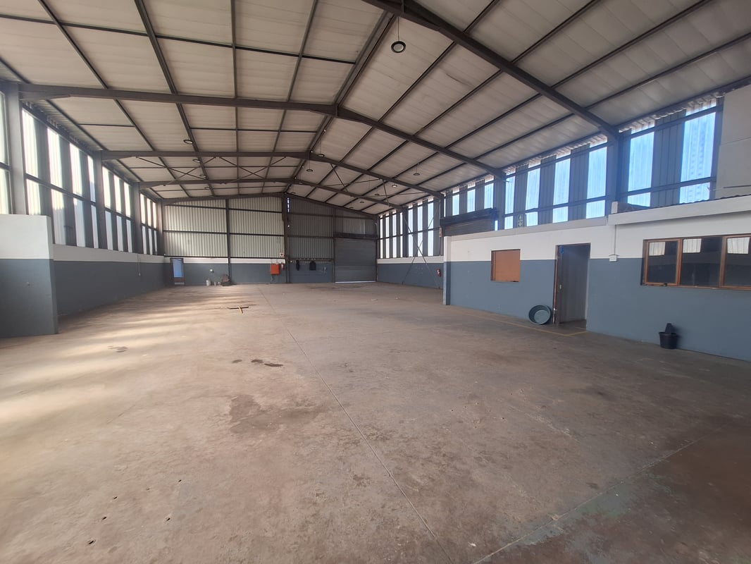 845m² Warehouse To Let in Westmead