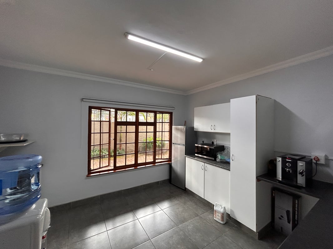 563m² Office To Let in Hillcrest