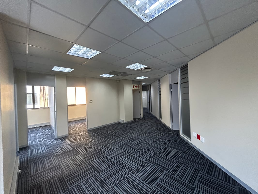175m² Office To Let in Westville