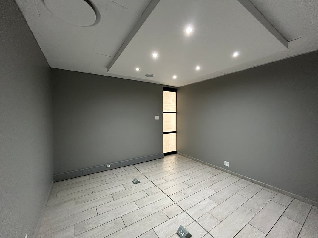 179m² office to let in Umhlanga