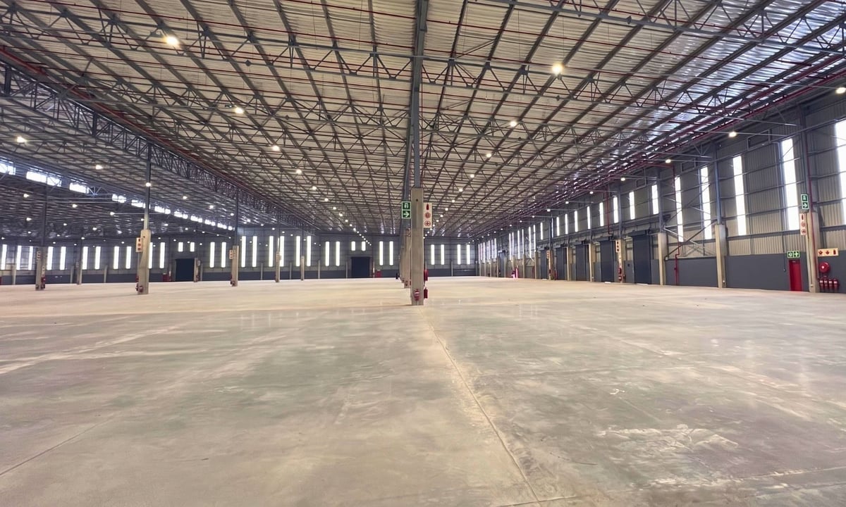 22 455m² Logistics Warehouse To Let, Kempton Park, Gauteng 