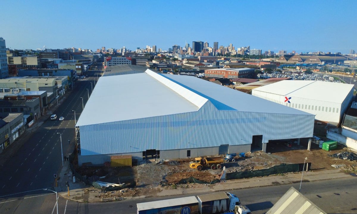 12 932m² Warehouse with 7410m² Yard to Let in Congella, Durban