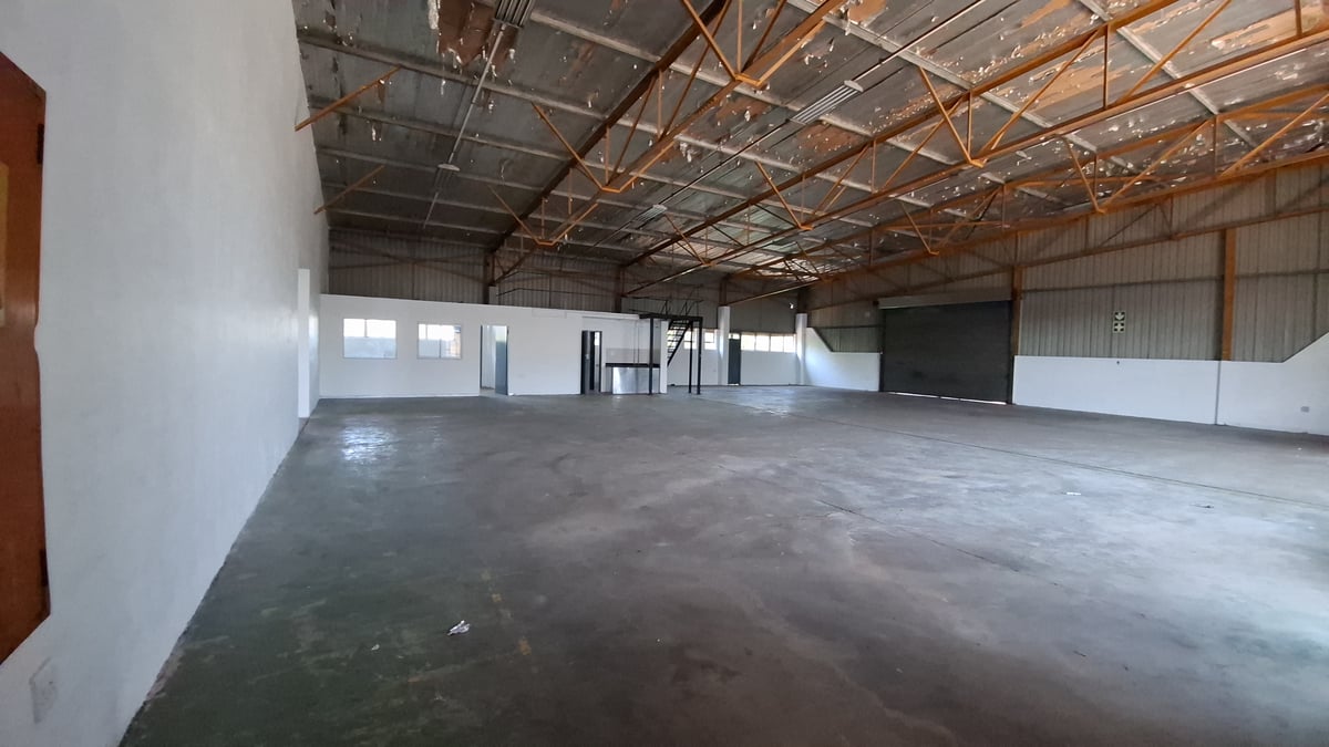 396m² Warehouse For Lease in Glen Anil
