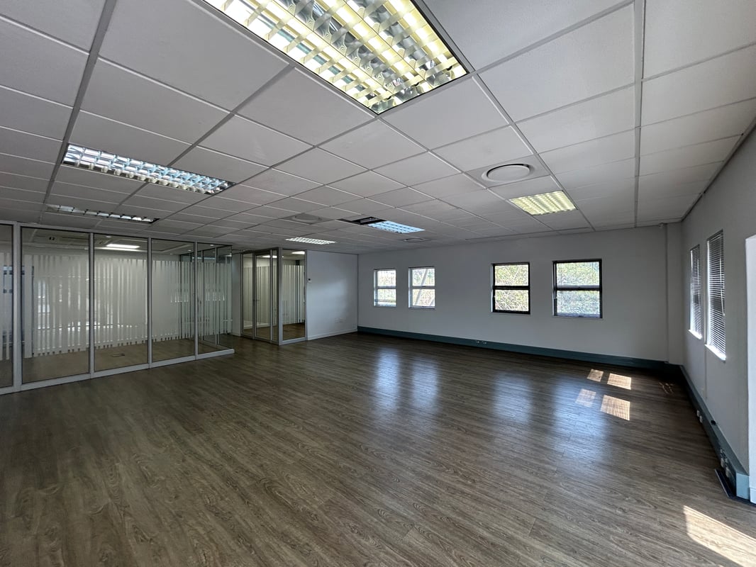 213m² Office To Let in Westville