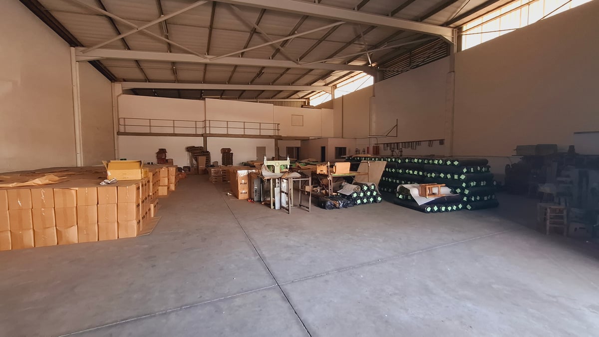 701m² Warehouse For Sale in Mount Edgecombe