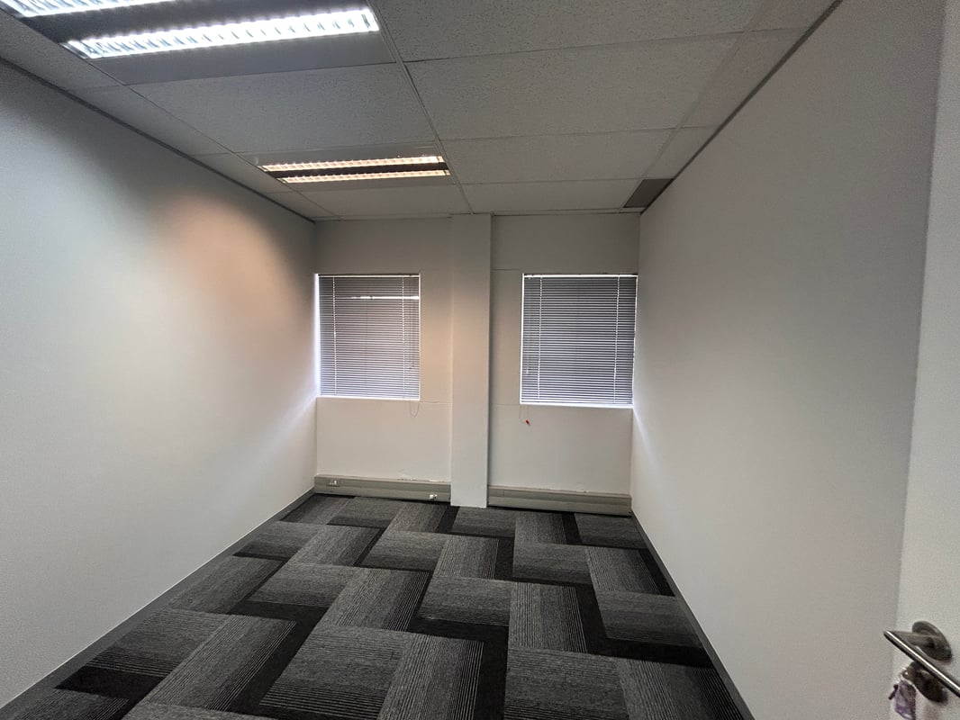 300m² Office To Let in Umhlanga