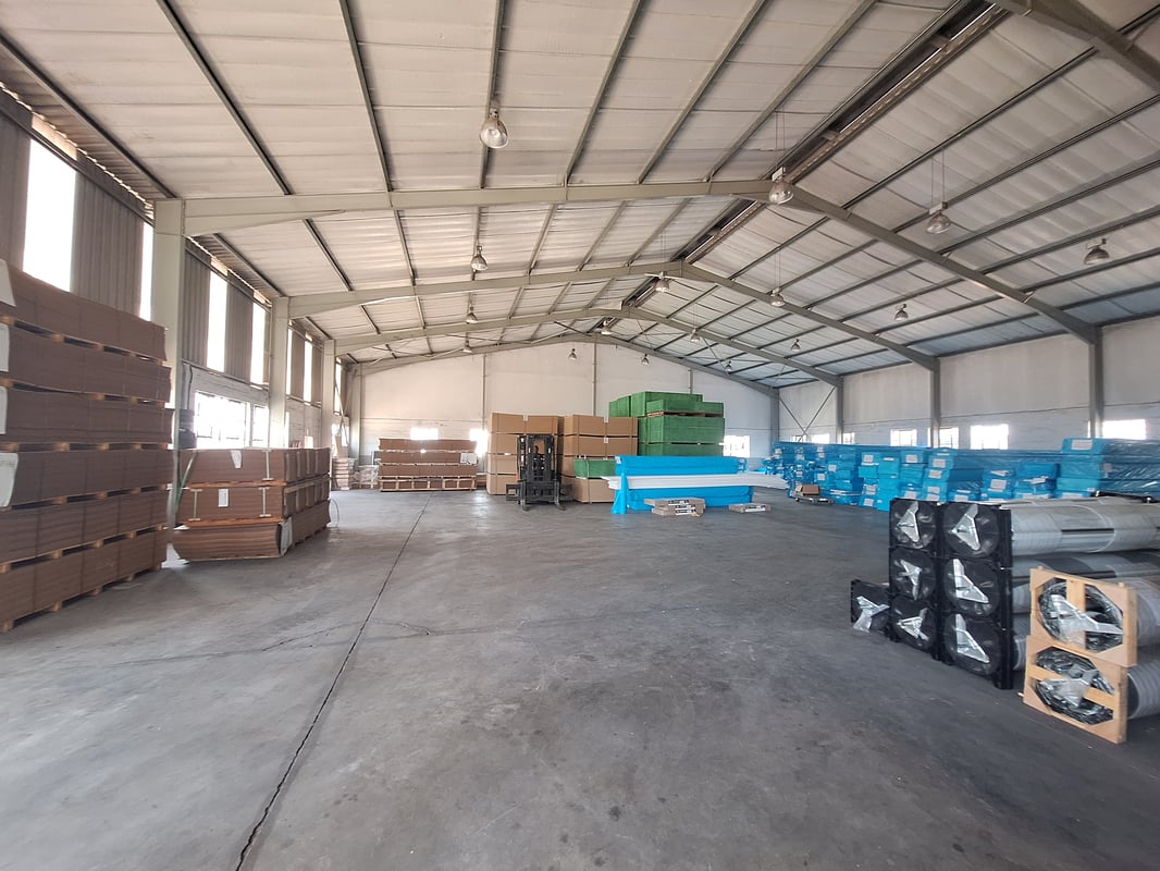 1 345m² Warehouse To Let in New Germany