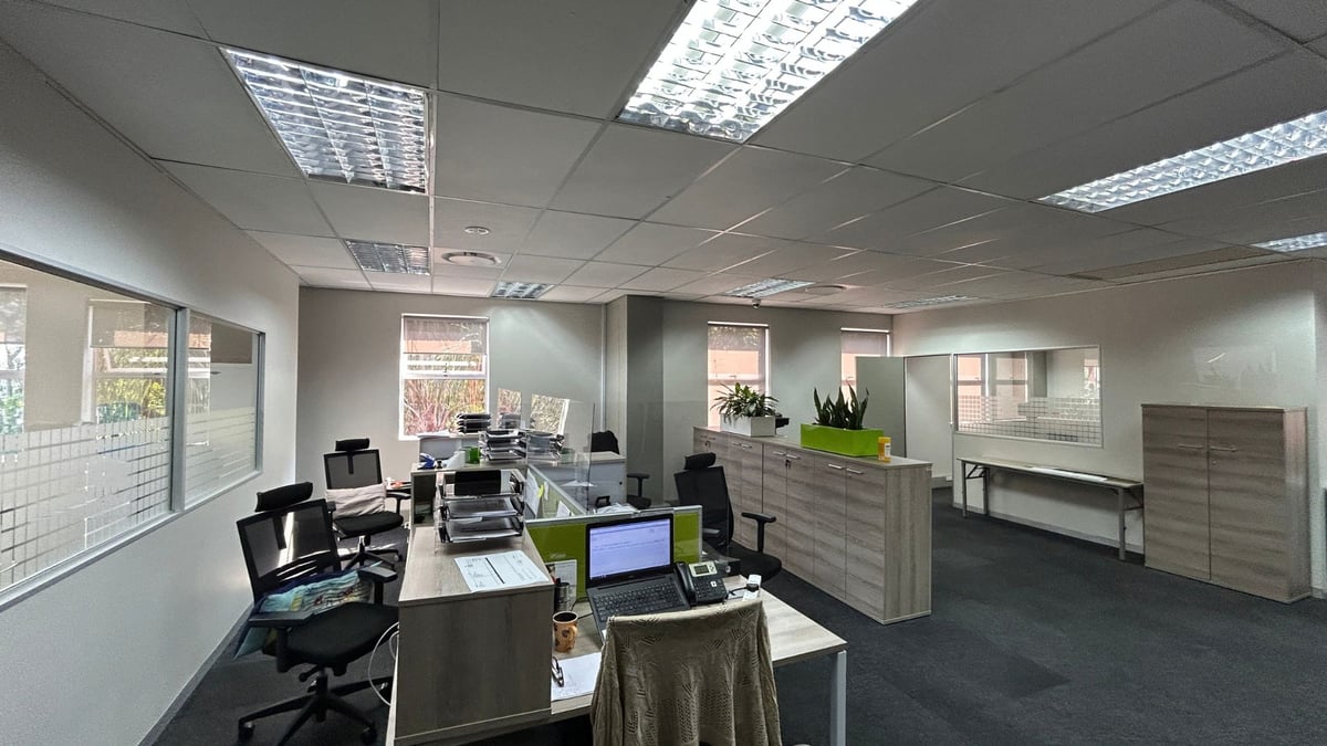 330m² Office Unit To Let in Central Westville