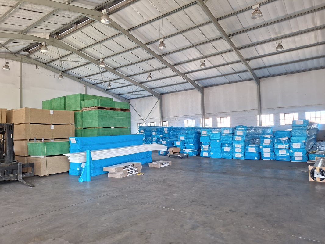 1 345m² Warehouse To Let in New Germany