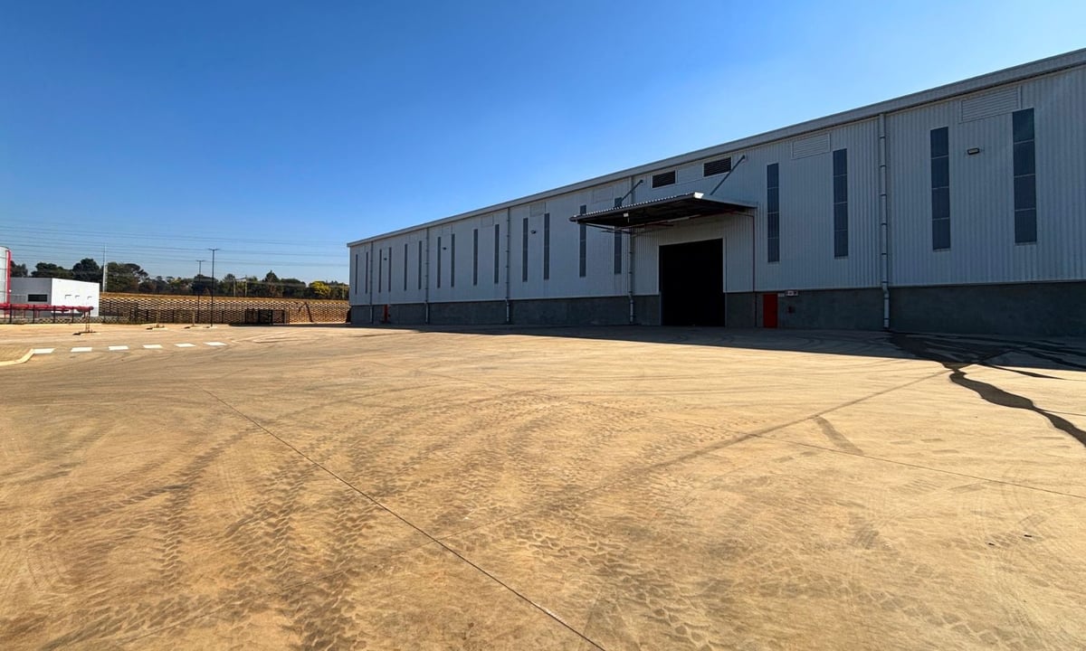 22 455m² Logistics Warehouse To Let, Kempton Park, Gauteng 