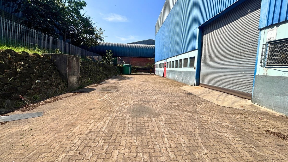 4 970m² Warehouse To Let in Westmead