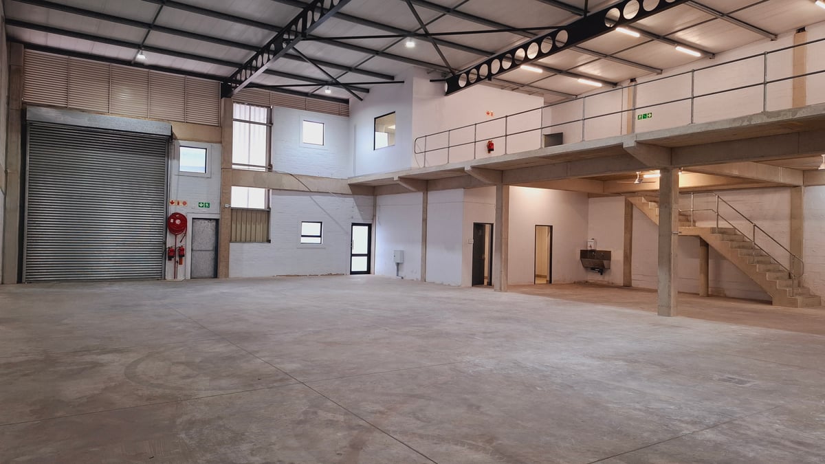 534m² Warehouse for Rent in Cornubia