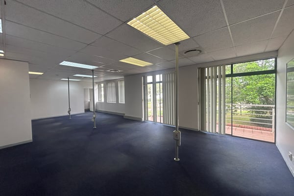 230m² Ground Floor Office To Let in Trosvale Office Park, Umhlanga — image 2
