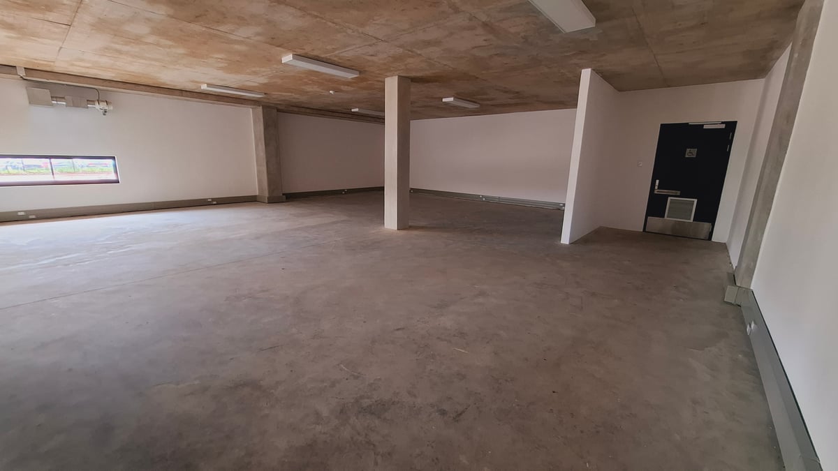 19 032m² Warehouse for Sale in Cornubia