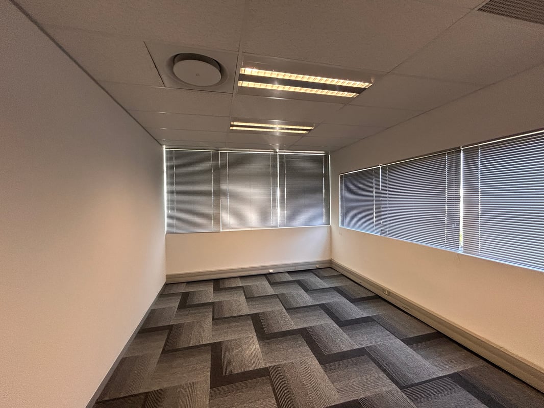 300m² Office To Let in Umhlanga