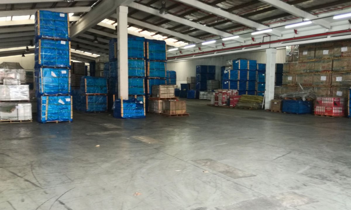 2 157m² Warehouse For Sale in New Germany