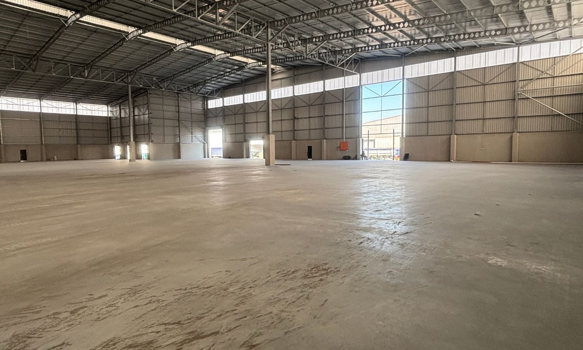 12 932m² Warehouse with 7410m² Yard to Let in Congella, Durban