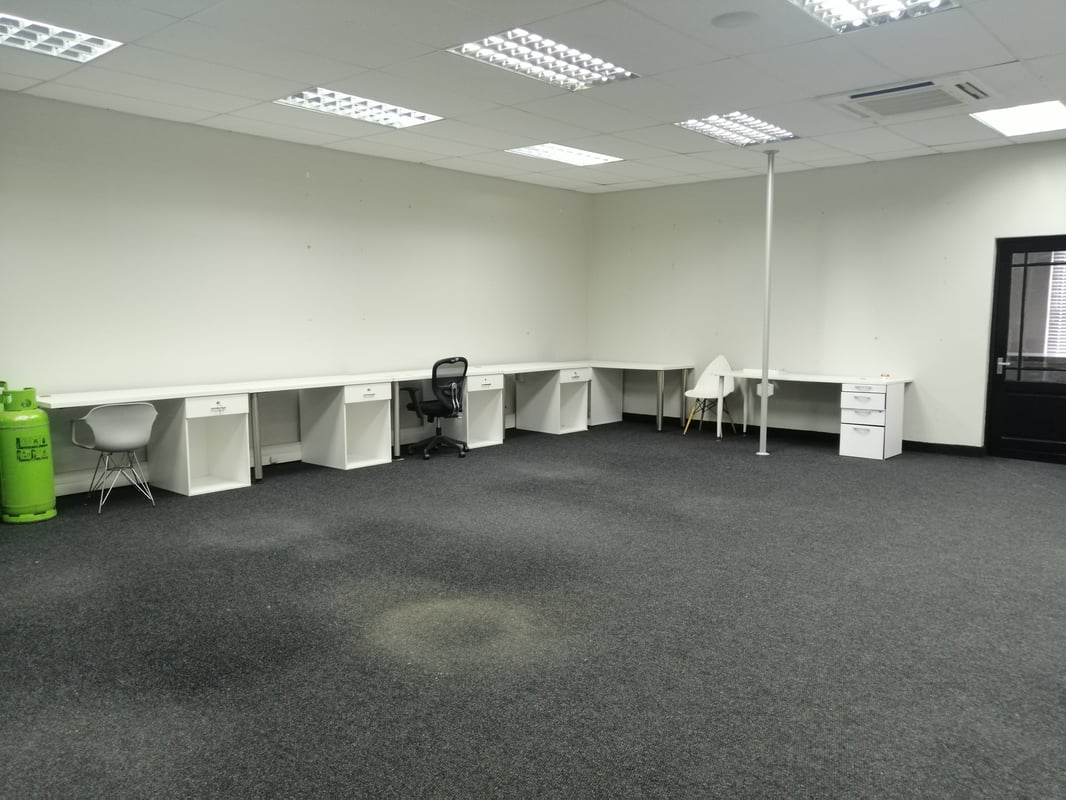 2 400m² Warehouse For Lease In Westmead 