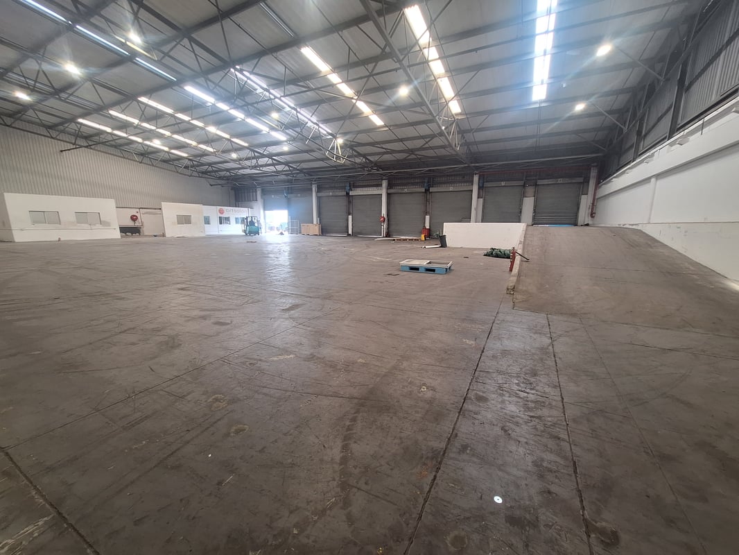 2 900m² Warehouse To Let in New Germany
