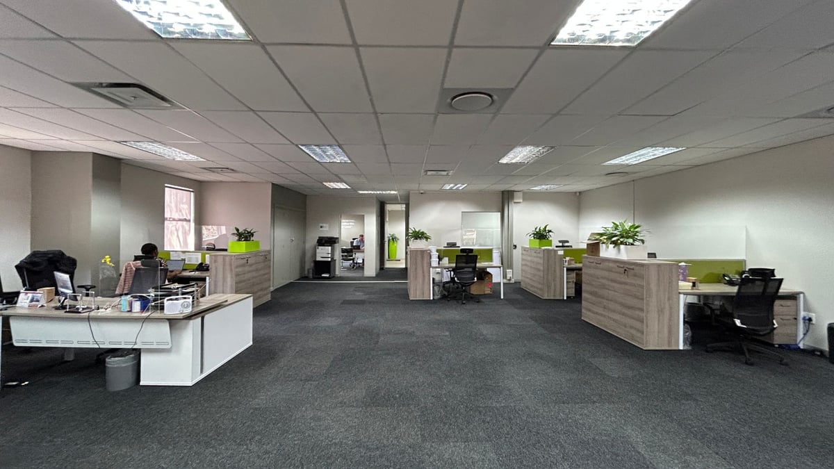 330m² Office Unit To Let in Central Westville