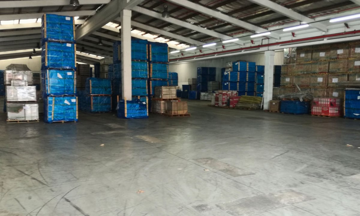 2 157m² Warehouse For Sale in New Germany