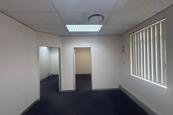 230m² Ground Floor Office To Let in Trosvale Office Park, Umhlanga — image 3