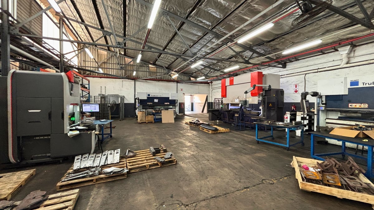 2129m² Warehouse For Lease In New Germany