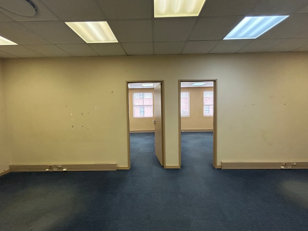 650m² Office to Let in Westville