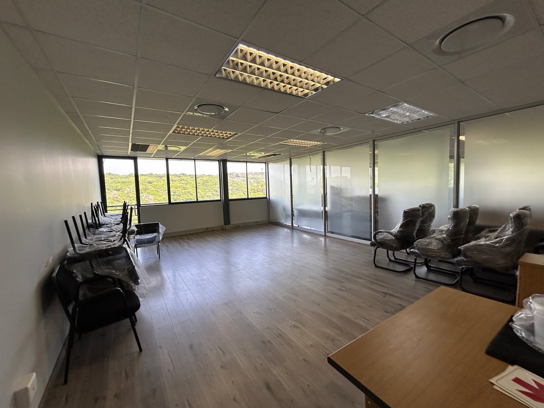 264m² Office To Let In Westway Office Park, Westville