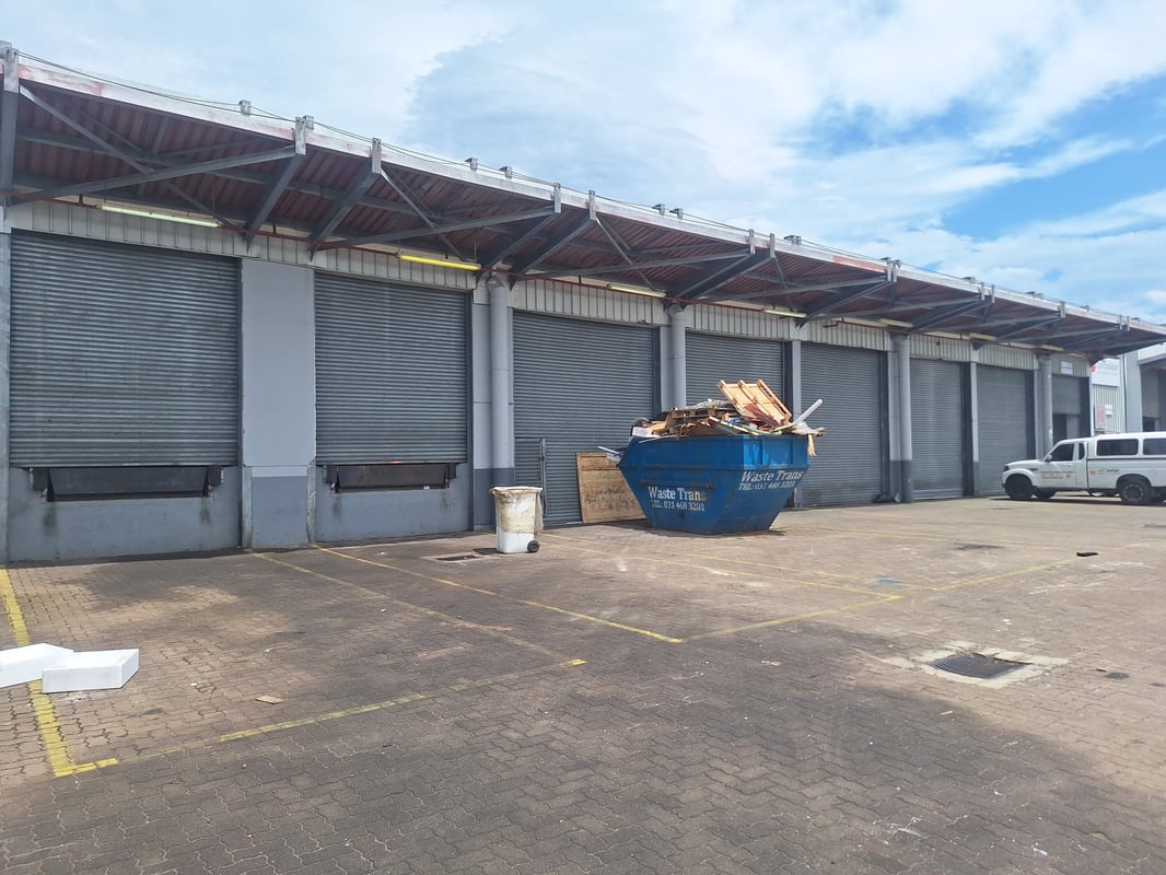 2 900m² Warehouse To Let in New Germany