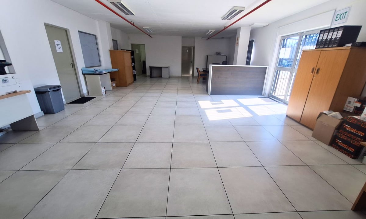 2 675m² Warehouse To Let in Pinetown