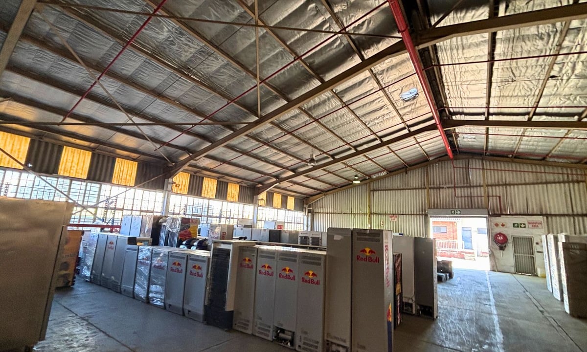 2140m²  Manufacturing & Warehouse Facility To Let – Westmead