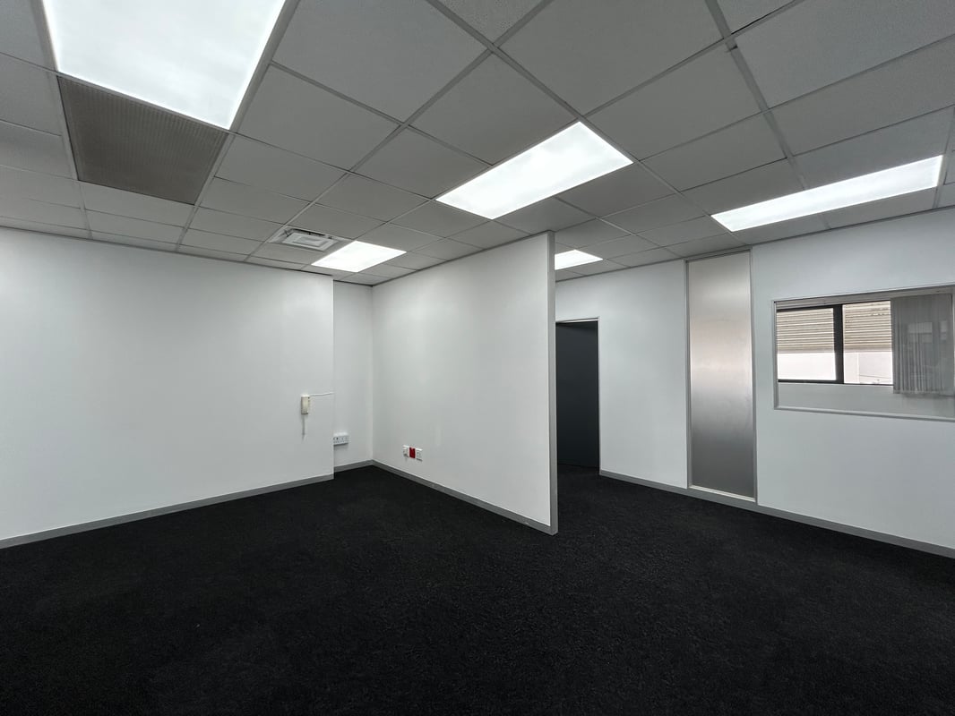 134m² Office Space To Let – Westway Office Park, Westville